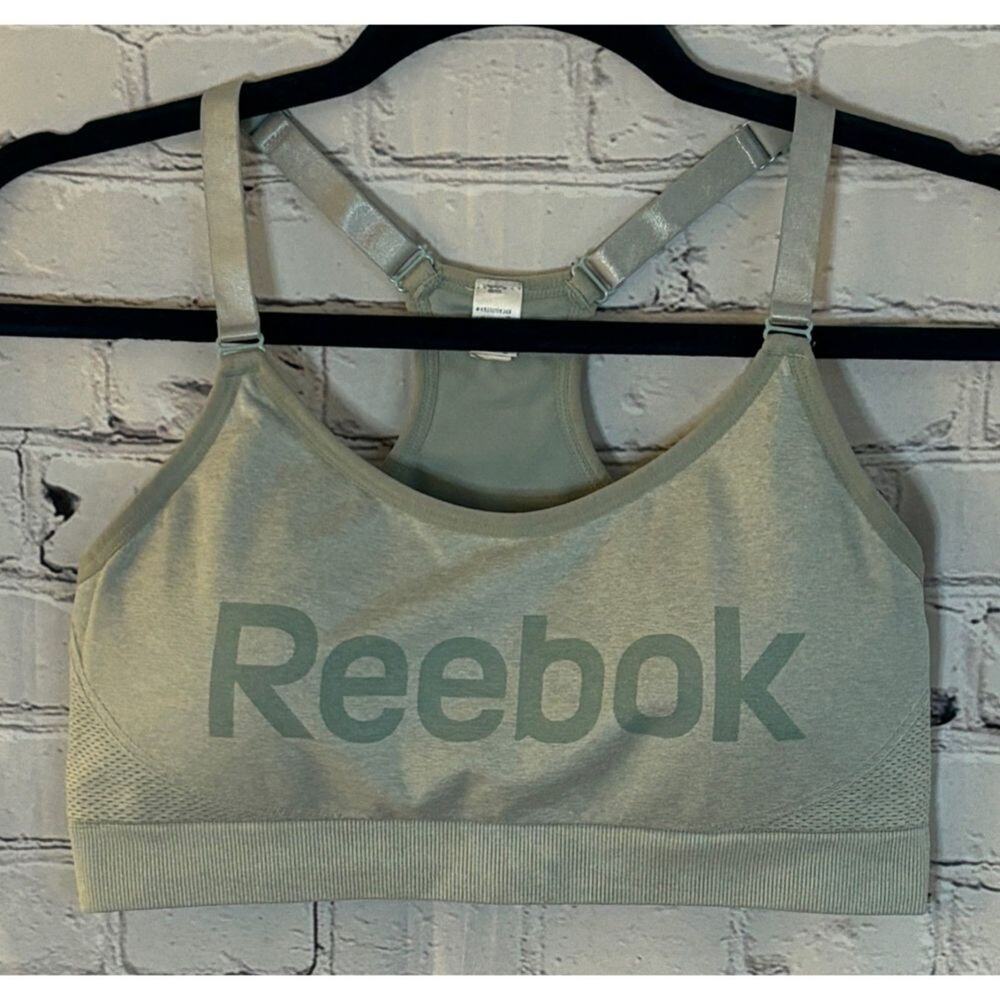 Reebok Women’s Relay Graphic Sports Bra (Size M)
